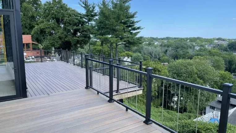 Deck & Railing
